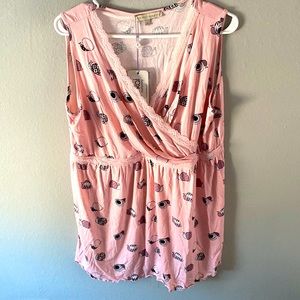 Women’s Pink Maternity Shirt with Snail design
